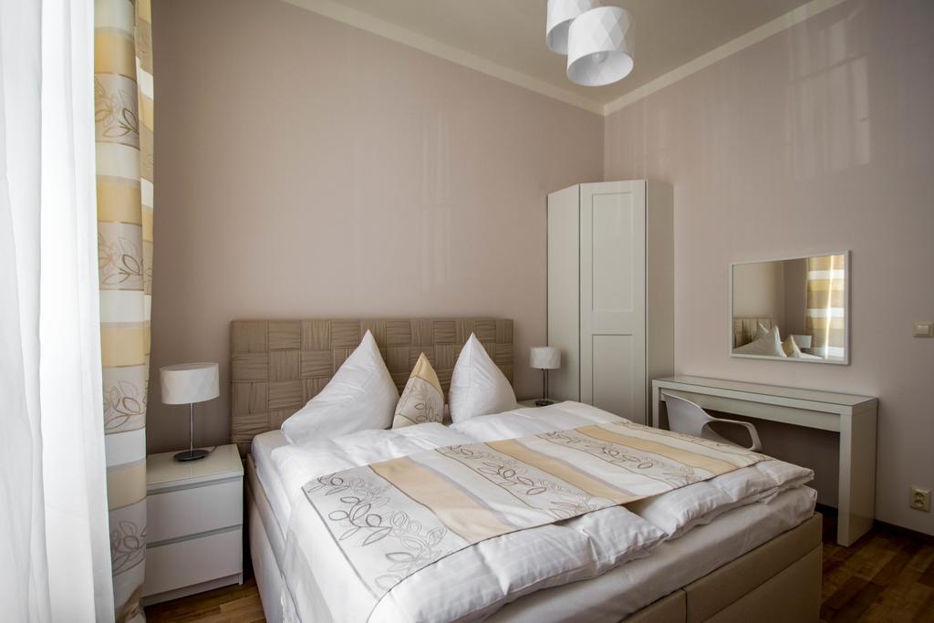 Bourgeois In Cultural Heritage Building By Ruterra *